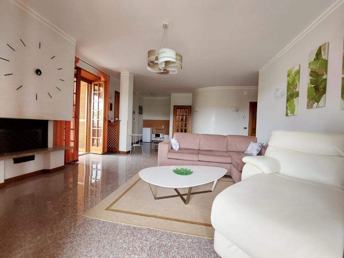 B&B Sotto Le Palme Molino Ciccolini Luaran gambar
